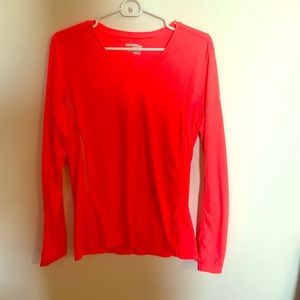 Saucony long sleeve workout top